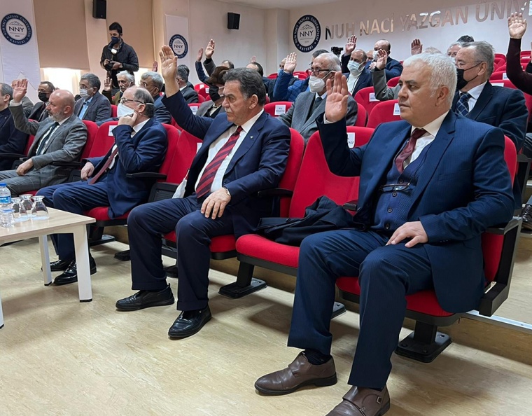Kayseri Yüksek Öğrenim ve Yardım Vakfı’ndan Abidin Özkaya’ya Şeref Üyeliği