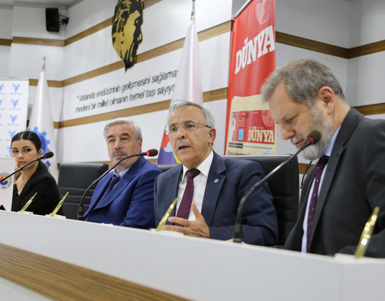 Abidin Özkaya Ekonomi ve Hukuk Buluşmaları toplantısında konuştu